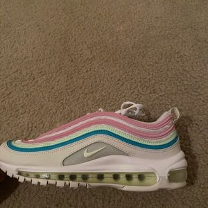air max 97’s size 8.5 women